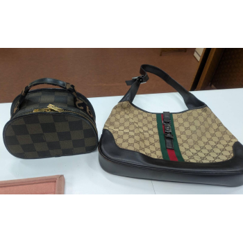 FENDIとGUCCIのバックの買取紹介です。【眠ったままになっていませんか？】